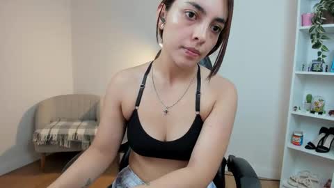 Sakura Harper online show from 11-04-25, 05:50