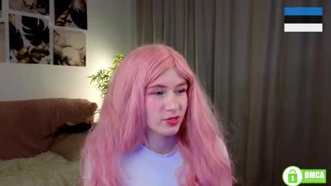 Snapshot of sakura_hey chatting on 11-04-25, 09:36 Sakura online show from 11-04-25, 09:36