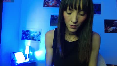 Snapshot of sakura_skinny chatting on 12-18-24, 03:33 Sakura Skinny online show from 12-18-24, 03:33