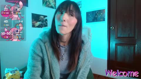 Snapshot of sakura_skinny chatting on 01-07-25, 01:14 Sakura Skinny online show from 01-07-25, 01:14