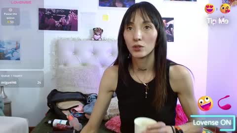 Snapshot of sakura_skinny chatting on 02-19-25, 09:03 Sakura Skinny online show from 02-19-25, 09:03