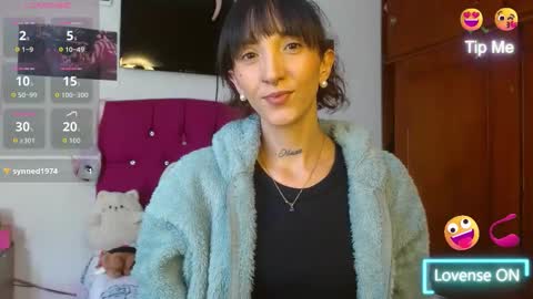 Snapshot of sakura_skinny chatting on 10-19-25, 05:24 Sakura Skinny online show from 10-19-25, 05:24