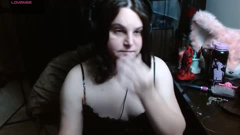 Snapshot of salacious_bunny chatting on 02-11-26, 12:32 salacious_bunny online show from 02-11-26, 12:32