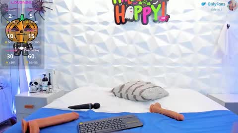 salem_rose01 online show from 10-23-25, 02:00