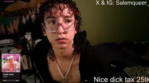 Snapshot of salemqueer_ chatting on 09-13-25, 06:40 Sam online show from 09-13-25, 06:40