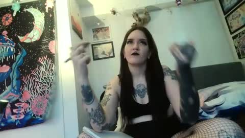 salemsslut online show from 02-21-25, 03:10