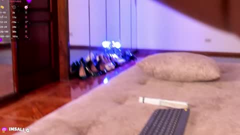 Snapshot of sali_g chatting on 07-14-26, 02:05 Sali G online show from 07-14-26, 02:05