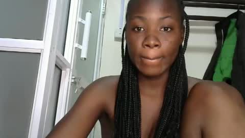 Snapshot of sally_beauty2023 chatting on 02-19-25, 09:39 sally_beauty2023 online show from 02-19-25, 09:39