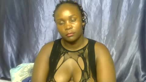 Snapshot of sally_bee1 chatting on 07-19-26, 03:05 sally_bee1 online show from 07-19-26, 03:05