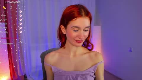 Snapshot of sallybiscuit chatting on 01-09-25, 01:35 Sally online show from 01-09-25, 01:35