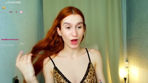 Snapshot of sallybiscuit chatting on 02-06-25, 07:51 Sally online show from 02-06-25, 07:51