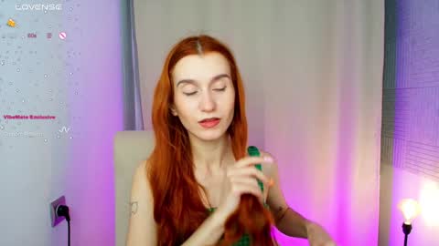 Snapshot of sallybiscuit chatting on 02-08-25, 10:39 Sally online show from 02-08-25, 10:39