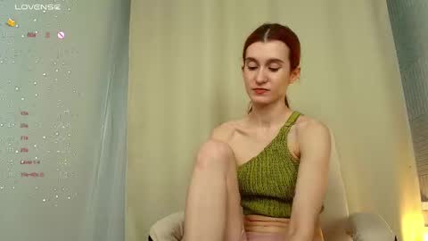 Snapshot of sallybiscuit chatting on 03-07-25, 01:51 Sally online show from 03-07-25, 01:51