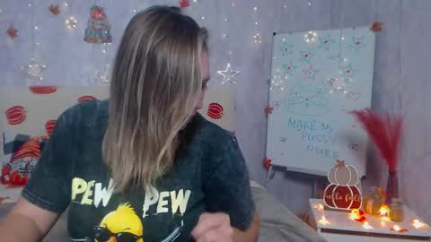 Snapshot of sallyverda chatting on 11-13-25, 08:08 Sally online show from 11-13-25, 08:08