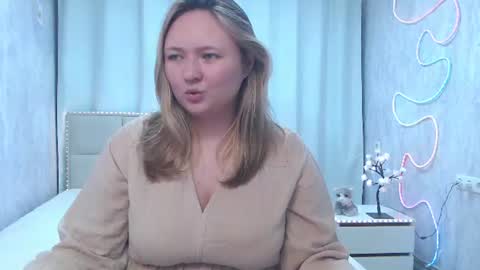 Snapshot of sallyverda chatting on 07-03-26, 06:03 Sally online show from 07-03-26, 06:03