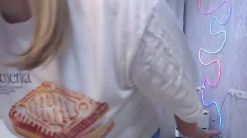 Snapshot of sallyverda chatting on 07-04-26, 06:03 Sally online show from 07-04-26, 06:03
