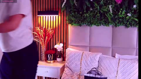 SalmaRoze online show from 05-19-26, 02:29