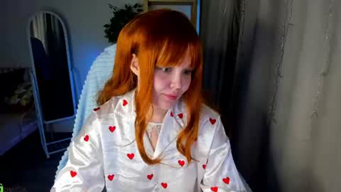 Snapshot of salmon_d chatting on 07-19-26, 12:58 Bella online show from 07-19-26, 12:58