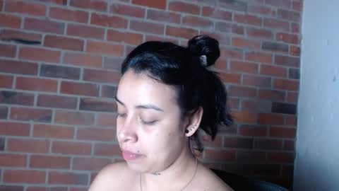 Snapshot of salome__hills chatting on 01-26-25, 11:06 online show from 01-26-25, 11:06