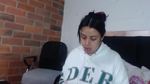 Snapshot of salome__hills chatting on 02-07-25, 05:40 online show from 02-07-25, 05:40