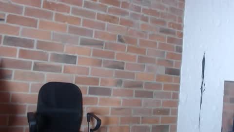 Snapshot of salome__hills chatting on 02-27-25, 01:59 online show from 02-27-25, 01:59