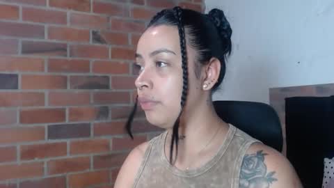 Snapshot of salome__palmer chatting on 05-24-26, 06:24 online show from 05-24-26, 06:24