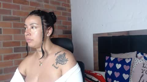 Snapshot of salome__palmer chatting on 05-25-26, 10:38 online show from 05-25-26, 10:38