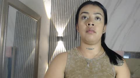Snapshot of salome__palmer chatting on 05-30-26, 10:40 online show from 05-30-26, 10:40