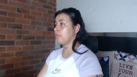 Snapshot of salome__palmer chatting on 06-11-26, 12:32 online show from 06-11-26, 12:32