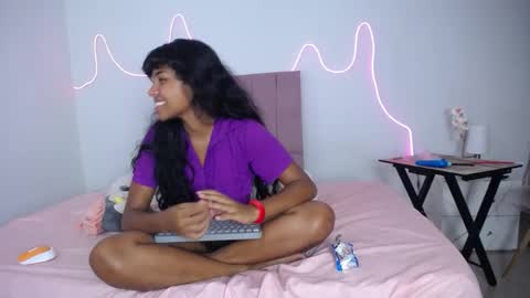 salome_horny3 online show from 02-24-26, 04:32