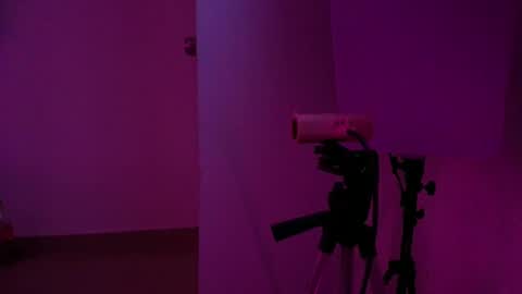 salome_horny3 online show from 03-11-26, 09:32