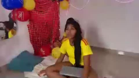 Snapshot of salome_horny3 chatting on 06-27-26, 05:40 salome_horny3 online show from 06-27-26, 05:40