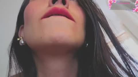 Snapshot of salome_stockman_s chatting on 04-17-26, 02:53 Salome online show from 04-17-26, 02:53