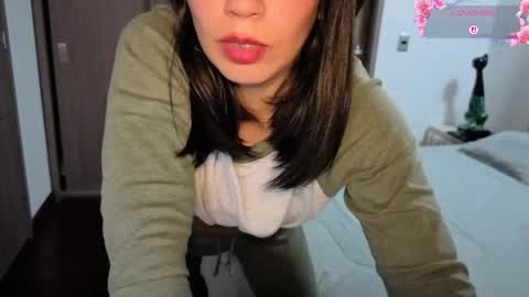 Snapshot of salome_stockman_s chatting on 05-25-26, 03:12 Salome online show from 05-25-26, 03:12
