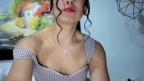 Snapshot of salome_stockman_s chatting on 05-29-26, 10:57 Salome online show from 05-29-26, 10:57