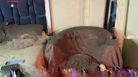 Snapshot of salome_williamss chatting on 05-08-26, 01:16 Salome online show from 05-08-26, 01:16