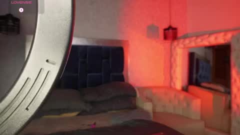 Snapshot of salome_williamss chatting on 05-18-26, 12:33 Salome online show from 05-18-26, 12:33