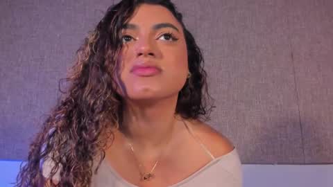 Snapshot of salomeferreira_ chatting on 10-14-25, 05:14 Salome Ferreira online show from 10-14-25, 05:14