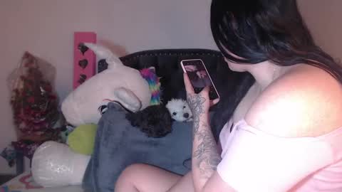 Snapshot of salomefox2 chatting on 02-05-25, 04:06 yenny online show from 02-05-25, 04:06