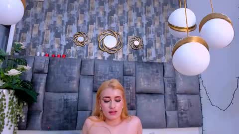 Salome Larzon online show from 03-21-26, 08:19