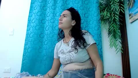 Snapshot of salomesmit666 chatting on 11-24-25, 07:35 salomesmit666 online show from 11-24-25, 07:35