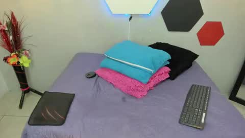 martina online show from 02-02-25, 11:08