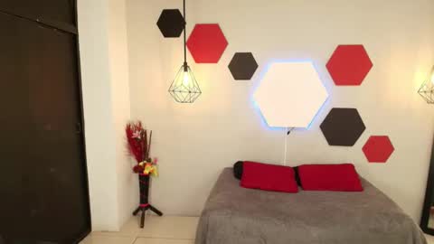 martina online show from 03-09-25, 07:45