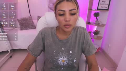 Snapshot of saloomee__ chatting on 02-11-25, 05:18 SALOME online show from 02-11-25, 05:18