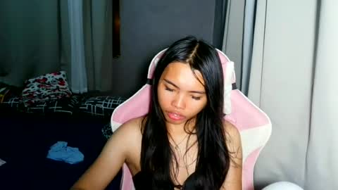 Snapshot of salted_charamel chatting on 06-16-26, 08:11 Marah online show from 06-16-26, 08:11