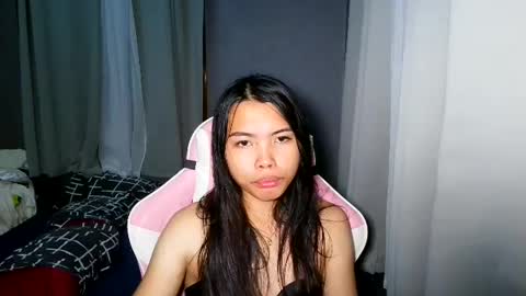 Snapshot of salted_charamel chatting on 06-29-26, 04:29 Marah online show from 06-29-26, 04:29