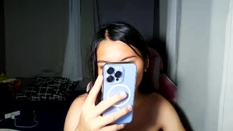Snapshot of salted_charamel chatting on 06-30-26, 07:26 Marah online show from 06-30-26, 07:26