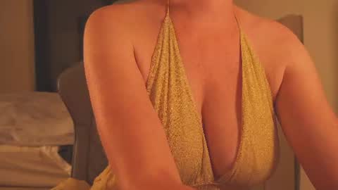 Snapshot of saltedhoney chatting on 07-04-26, 08:04 IsaBella- online show from 07-04-26, 08:04