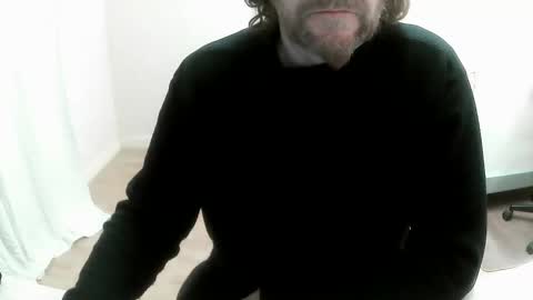 Snapshot of saltimbanquier chatting on 12-05-24, 07:38 Saltimbanquier Salt ou Banquier online show from 12-05-24, 07:38