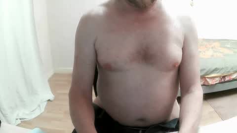 Snapshot of saltimbanquier chatting on 02-20-25, 02:57 Saltimbanquier Salt ou Banquier online show from 02-20-25, 02:57